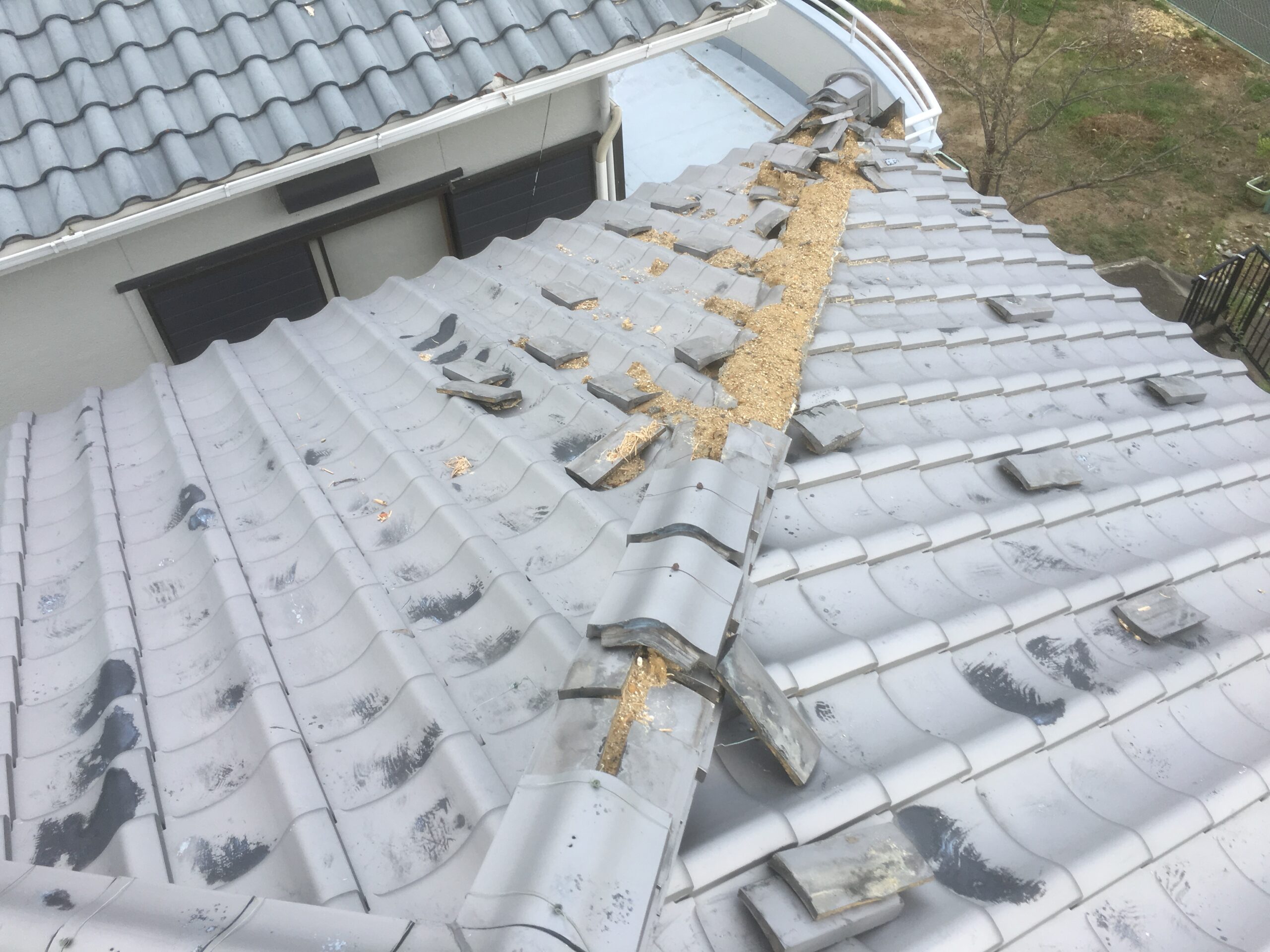 台風後の屋根